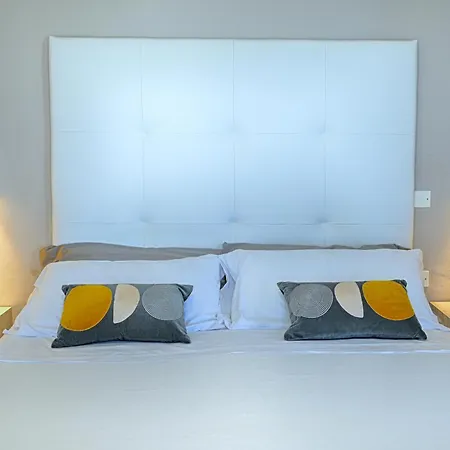 Hotel Deanna 3*