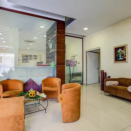 Deanna 벨레지아아지마리나