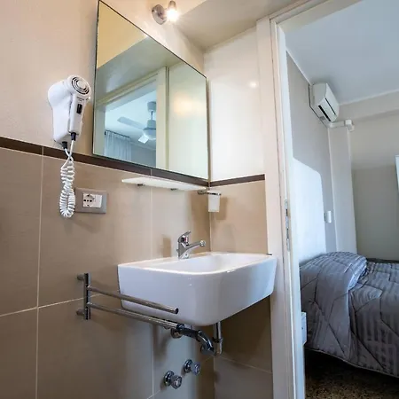 Hotel Deanna